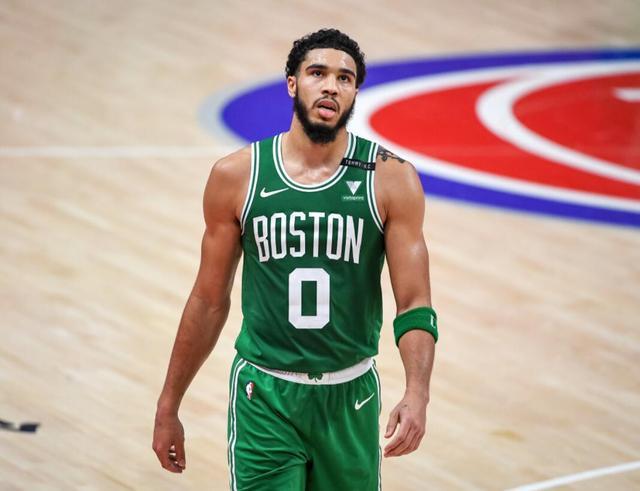  凯尔特人,塔图姆遭遇手腕扭伤,预计缺阵两周  