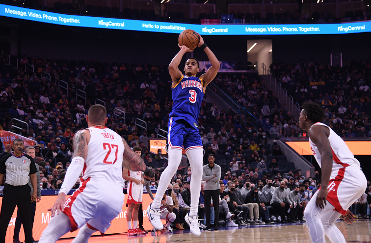  库里单场命中9记三分创纪录，勇士客场浇灭鹈鹕反扑势头